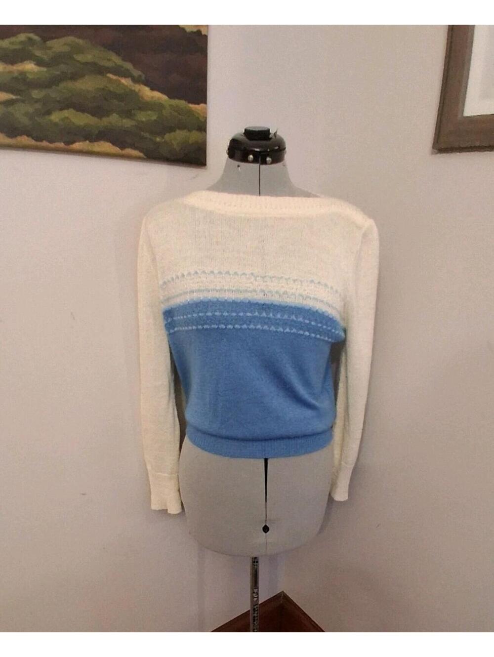 1940s Vintage Sweater, Blue Rockabilly 50s Long Sleeve Sweater. Size XL Stretchy
